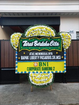 Papan Bunga Duka di Kota Matsum Iv